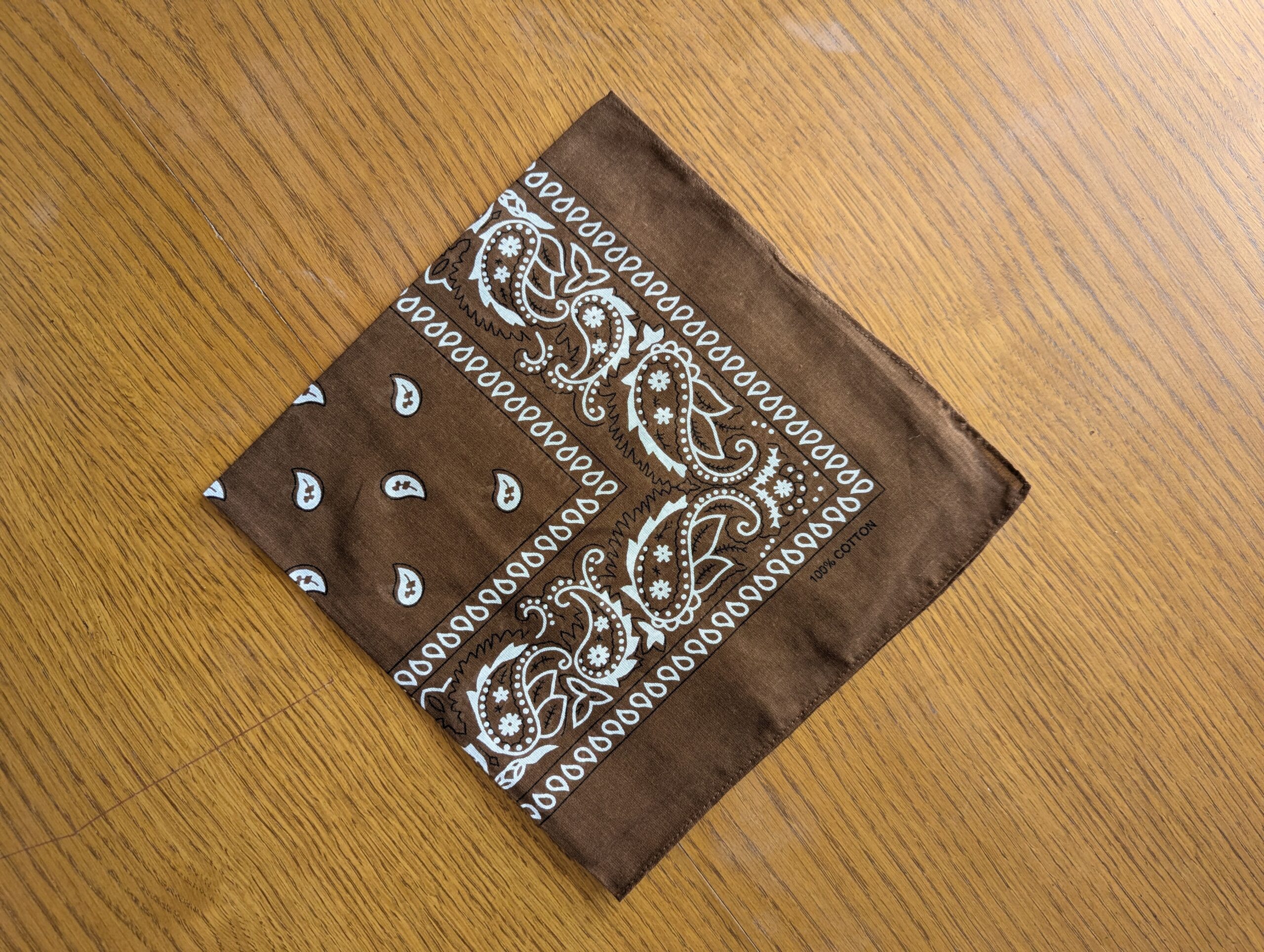 Bandana léger en coton 52x52cm - motif paisley cachemire